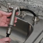 Transitional Side Spray with Guide in Brushed Nickel